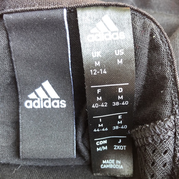 Adidas girls tshirt - Picture 4 of 4